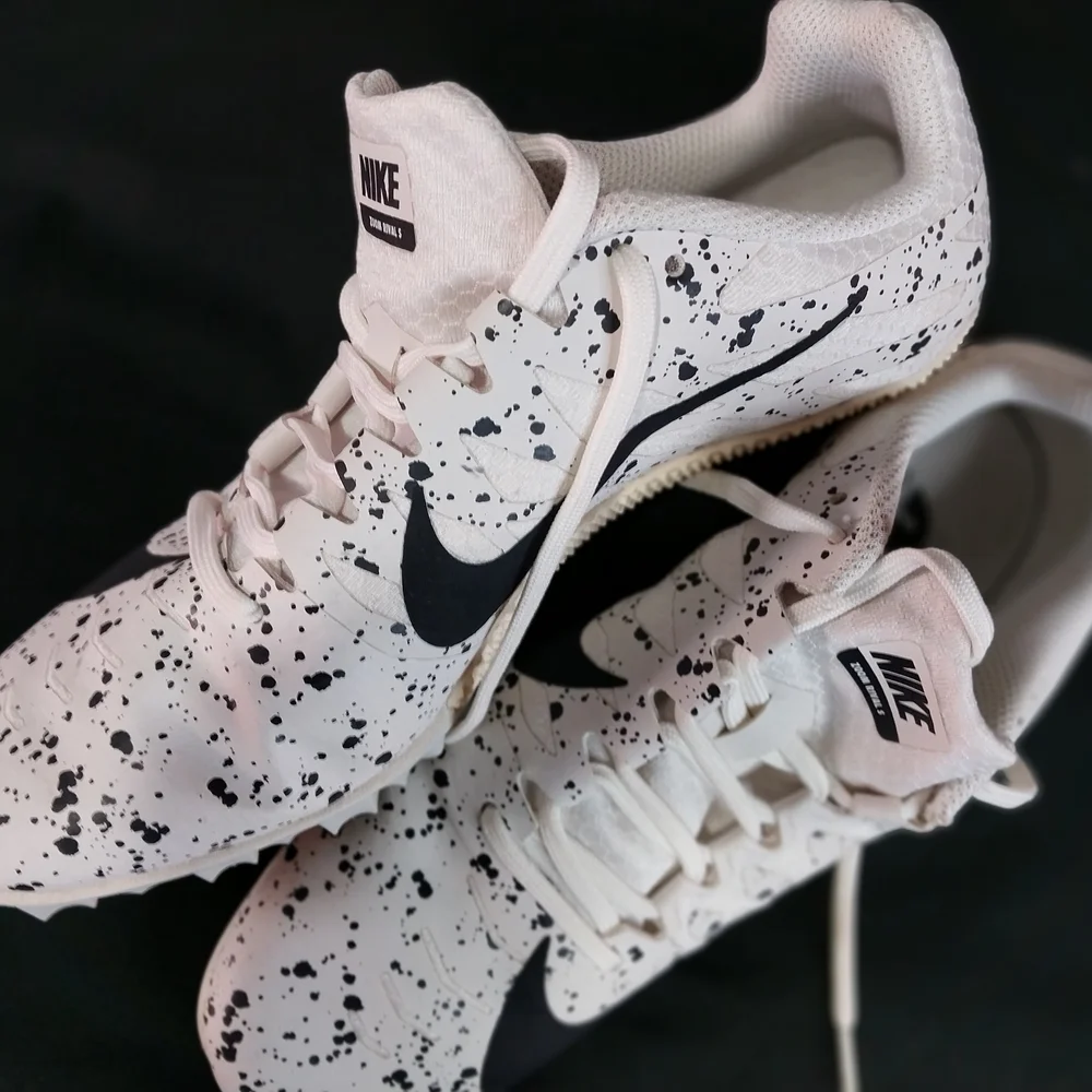 NIKE. Men